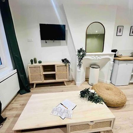 Ferienwohnung Les Orchidees Rouen Exterior foto